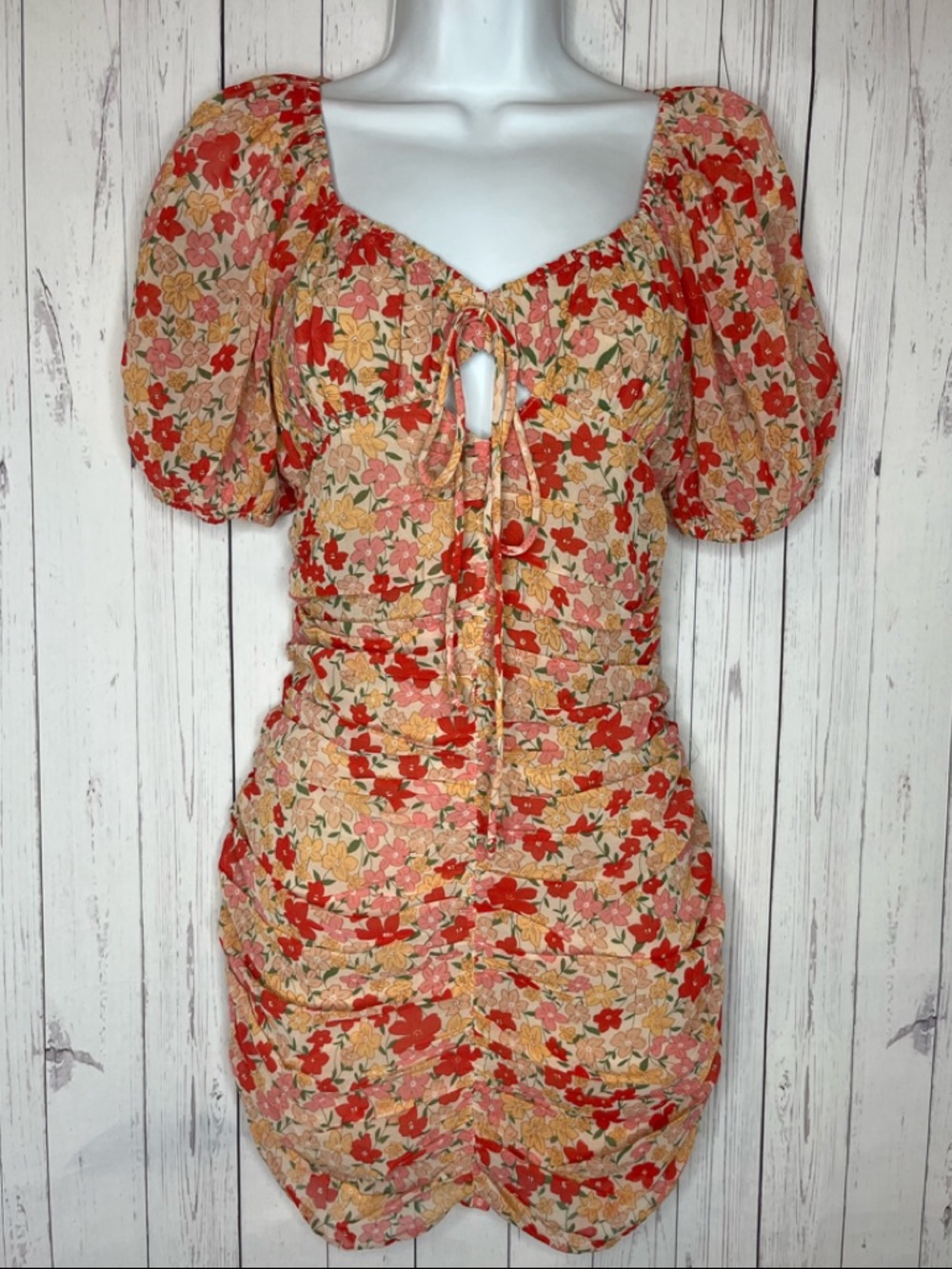Sky To Moon Women’s Ruched Mini Dress Size Small Red Floral Puff Sleeve Party